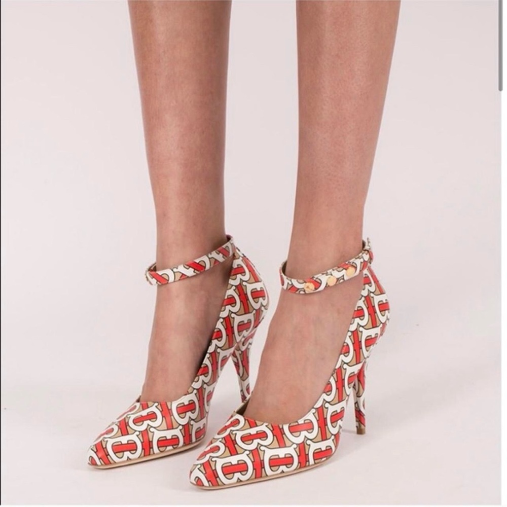 NEW- Authentic Burberry Monogram Wiltkin pump
